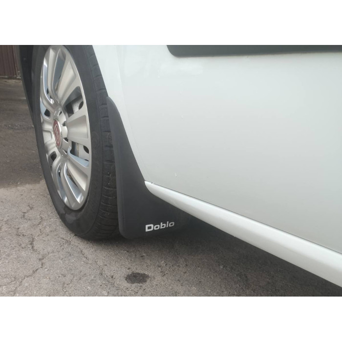 Бризковики Premium (Туреччина) Передні для Fiat Doblo II 2010-2022 рр.