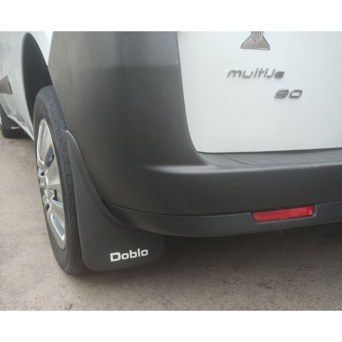Бризковики Premium (Туреччина) Передні для Fiat Doblo II 2010-2022 рр.