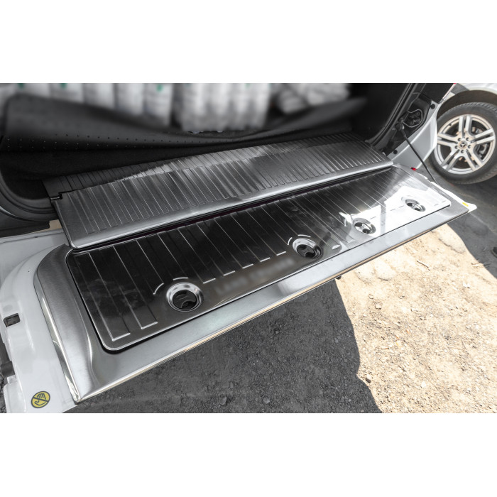 Комплект вставок в багажник (нержавійка) для Toyota Land Cruiser 200 2007-2021 рр