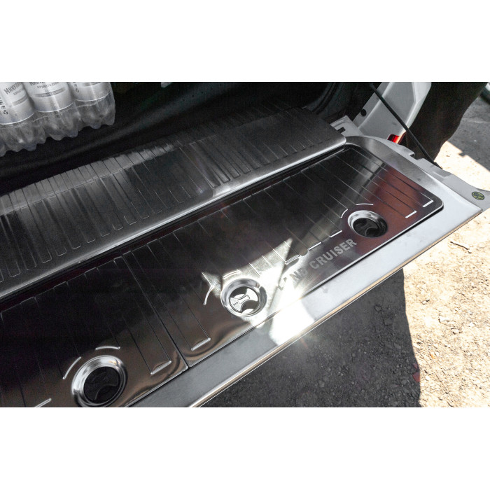 Комплект вставок в багажник (нержавійка) для Toyota Land Cruiser 200 2007-2021 рр