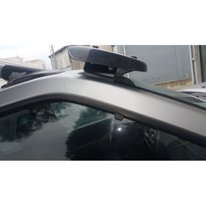 Козирьок на лобове скло (чорний глянець, 5мм) для Nissan NP300 1999-2015 рр