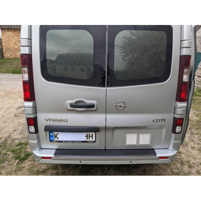 Накладка на задній бампер DDU (ABS) для Fiat Talento 2016- рр