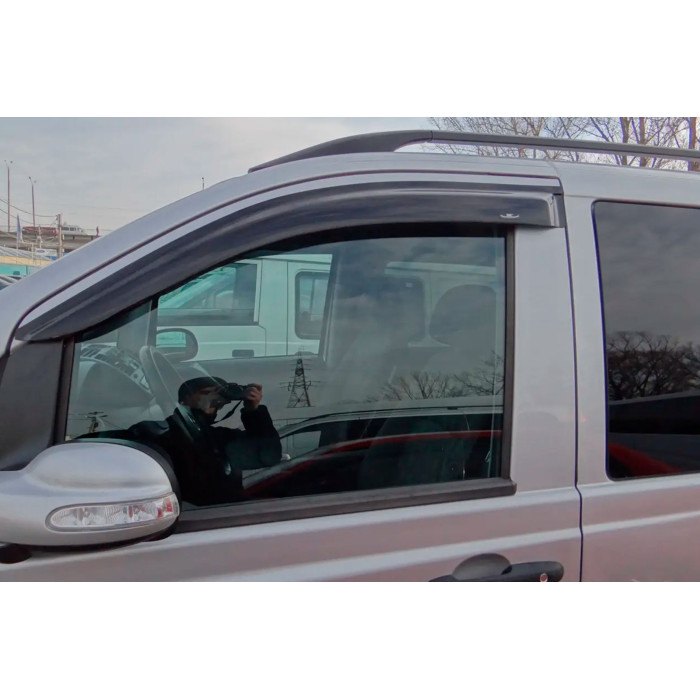 Вітровики (2 шт, HIC) для Mercedes Viano 2004-2014 рр