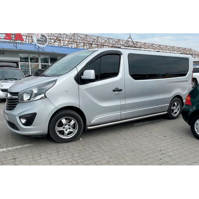 Вітровики (2 шт, HIC) для Nissan NV300/Primastar 2016- рр