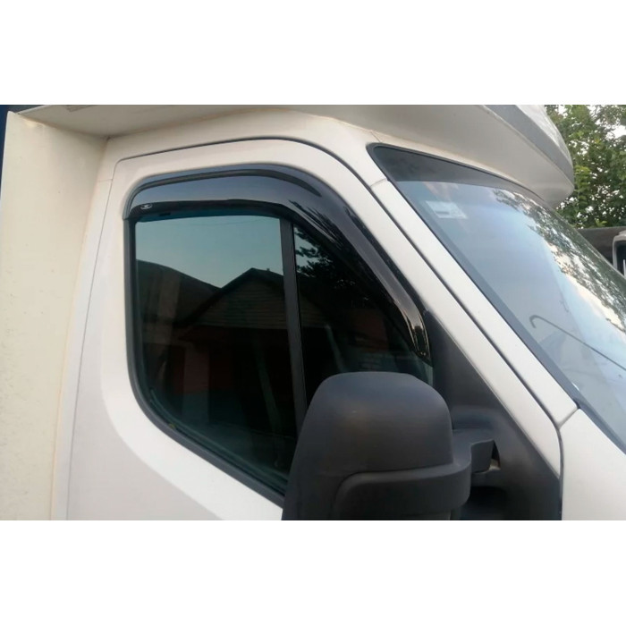 Вітровики (2 шт, HIC) для Nissan NV400 2010-2024 рр