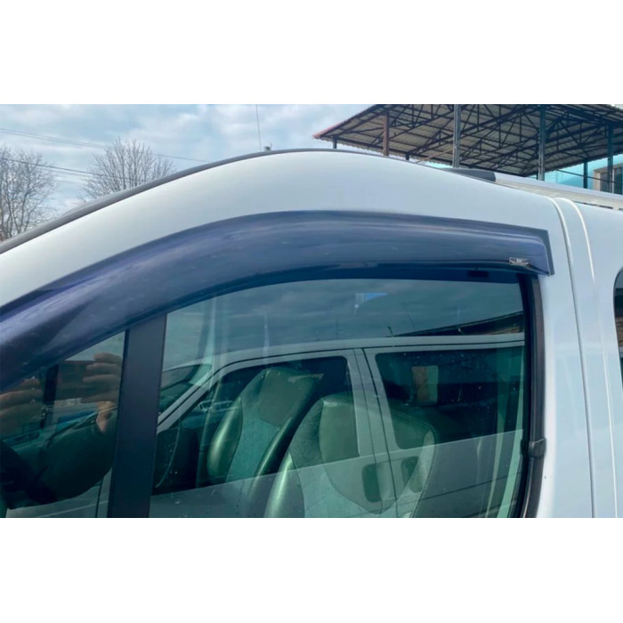 Вітровики (2 шт, HIC) для Renault Trafic 2001-2015 рр