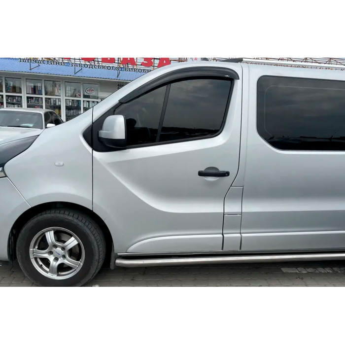 Вітровики (2 шт, HIC) для Renault Trafic 2015- рр